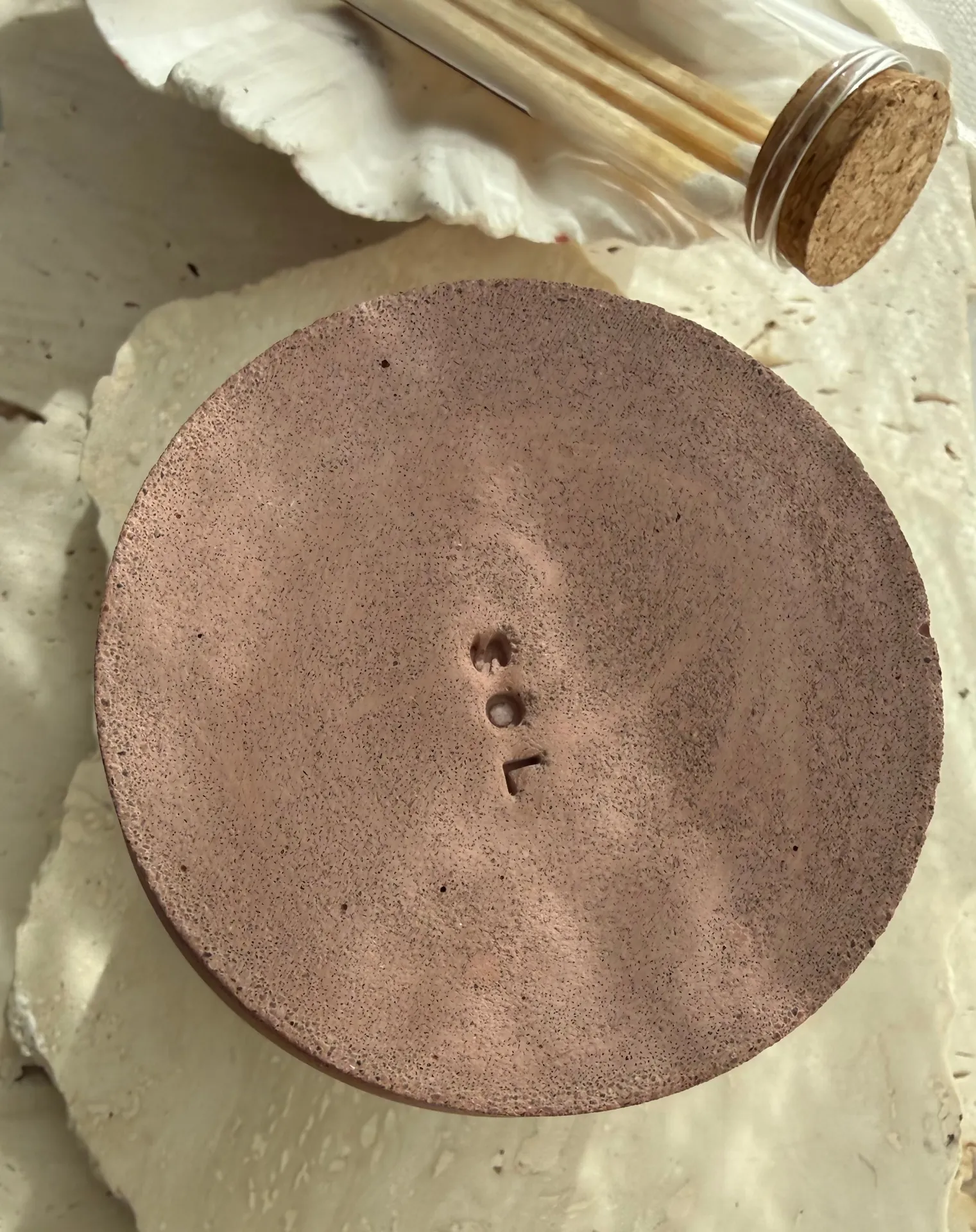 Nº 01 Sol hand-poured ritual candle in a concrete vessel — scent notes bergamot, black pepper, frankincense